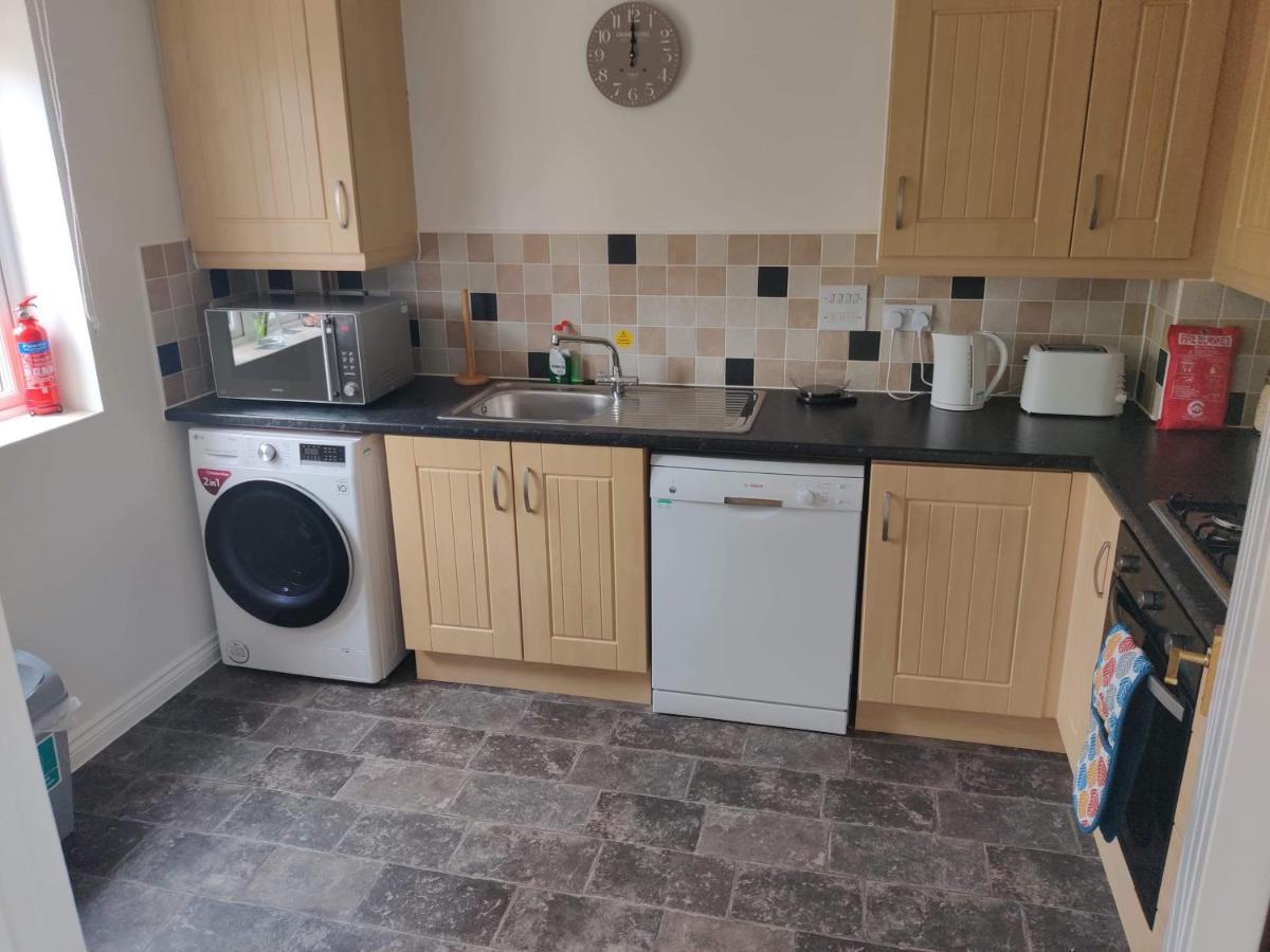 Stylish 3 Bed Home With Allocated Parking For 2 Liskeard Exterior photo